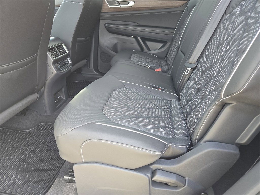 New 2026 Volkswagen Atlas SEL Premium R-Line image 22