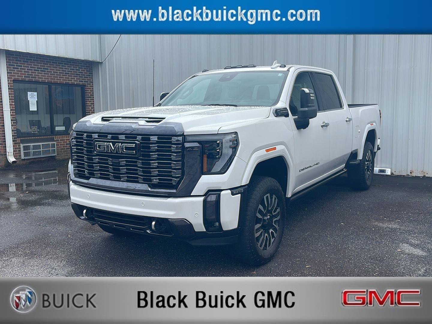 Used 2024 GMC Sierra 3500 Denali Ultimate image 1