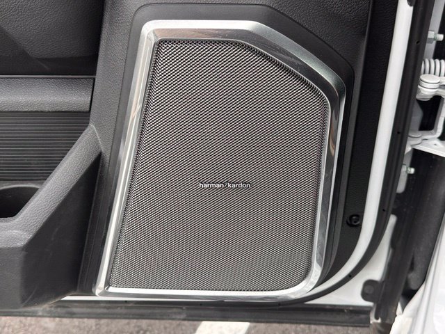 New 2026 RAM 2500 Laramie AWD/4WD image 17