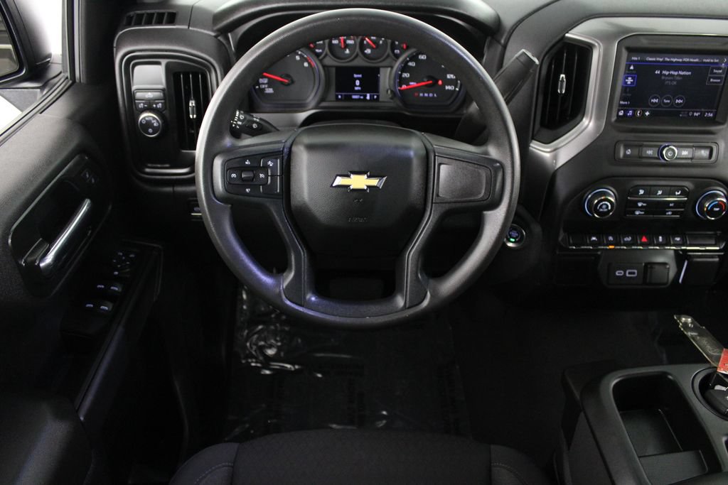 Used 2024 Chevrolet Silverado 1500 Custom RWD image 7