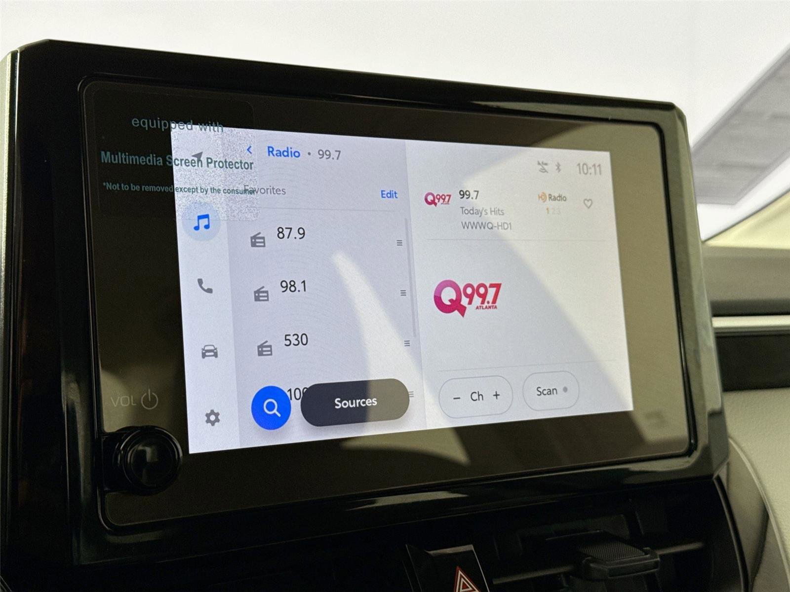 Certified 2025 Toyota Corolla LE FWD image 21