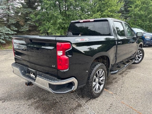Used 2022 Chevrolet Silverado 1500 LT AWD/4WD image 3