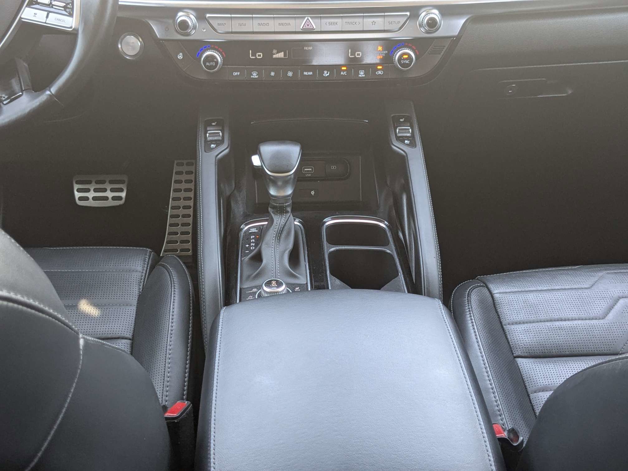 Certified 2021 Kia Telluride SX w/ SX Prestige Package AWD/4WD image 26
