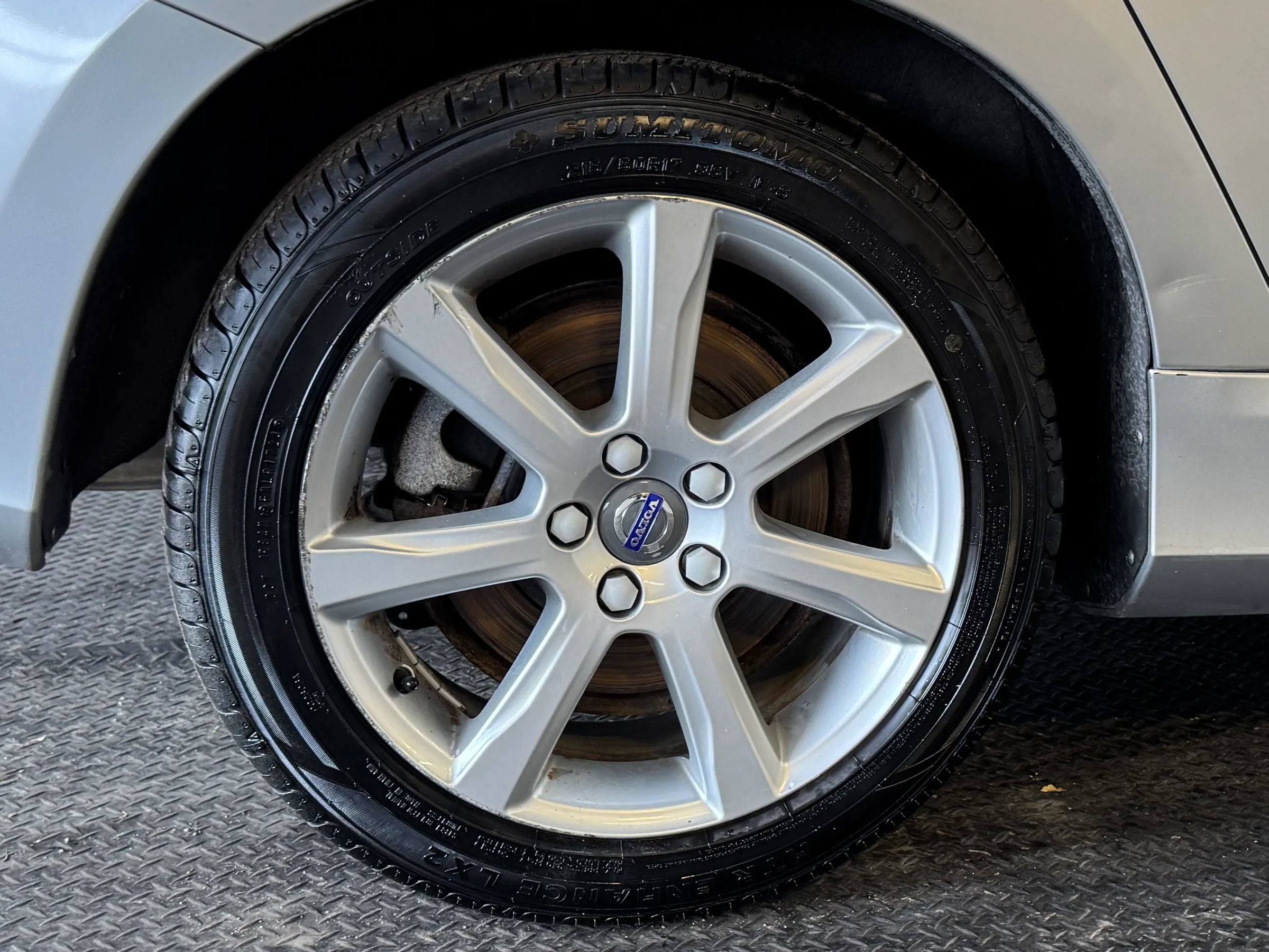 Used 2016 Volvo V60 T5 Premier w/ Convenience Package image 11