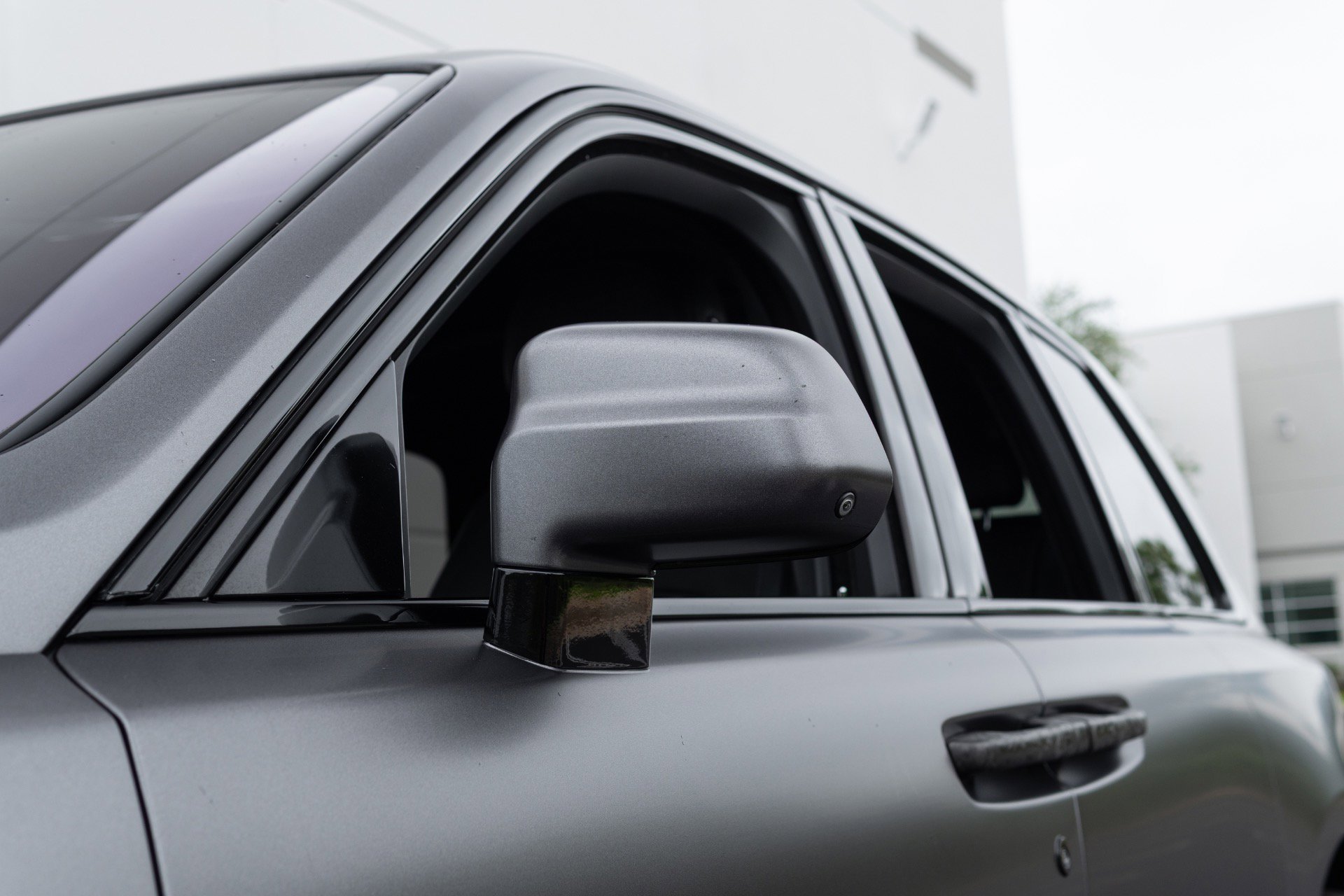 Used 2020 Rolls-Royce Cullinan image 25