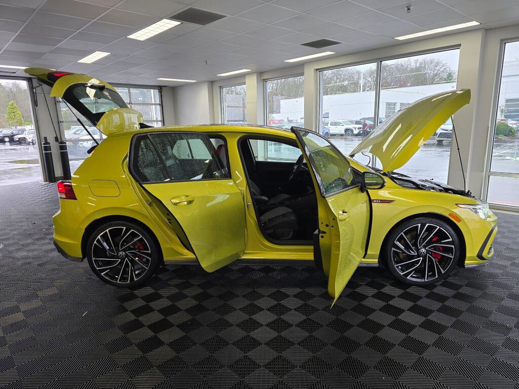 Used 2022 Volkswagen GTI Autobahn image 17