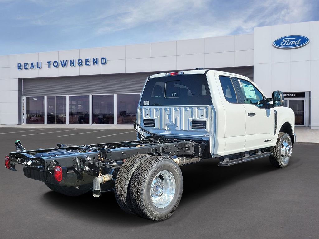 New 2026 Ford F350 XL w/ XL Chrome Package image 4