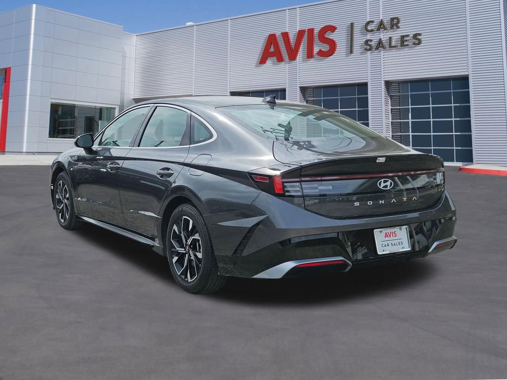 Used 2025 Hyundai Sonata SEL FWD image 3