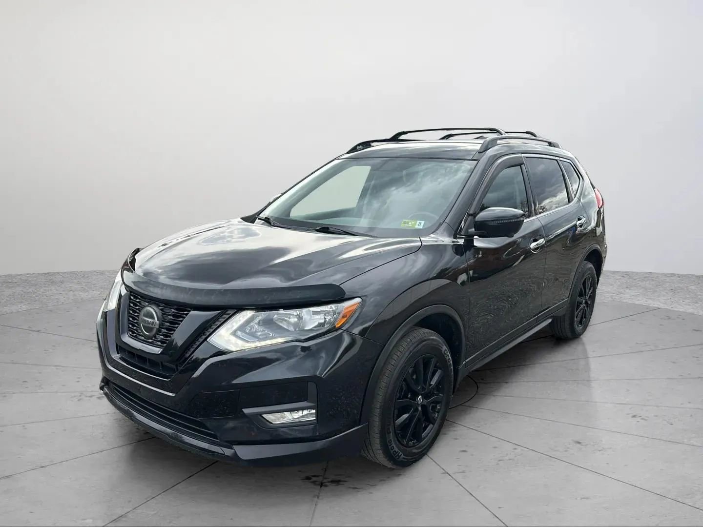 Used 2018 Nissan Rogue SV w/ Premium Package