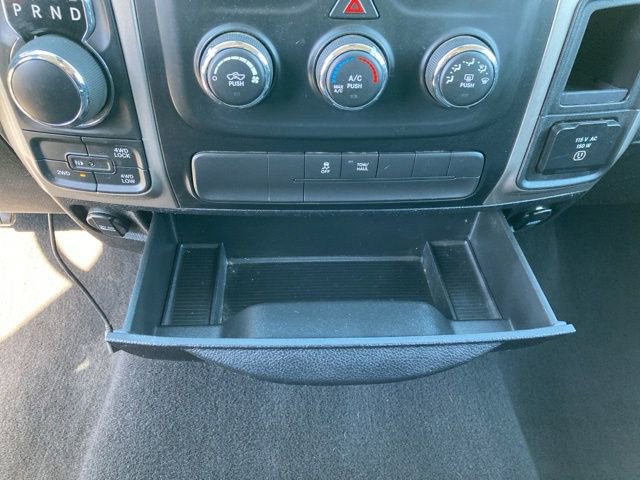 Used 2017 RAM 1500 Classic SLT AWD/4WD image 23