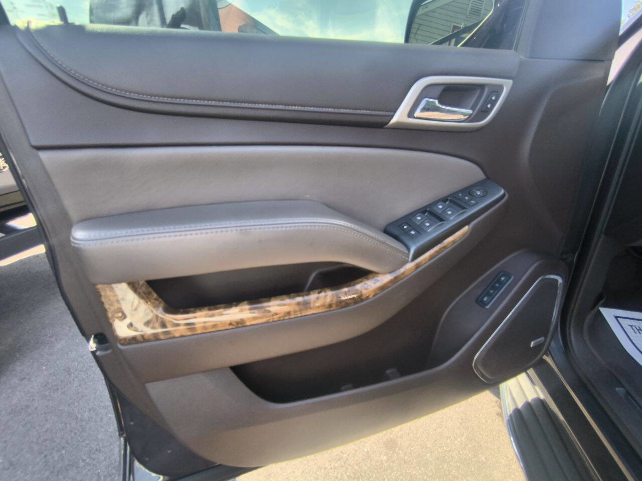 Used 2015 GMC Yukon Denali w/ Touring Package image 17