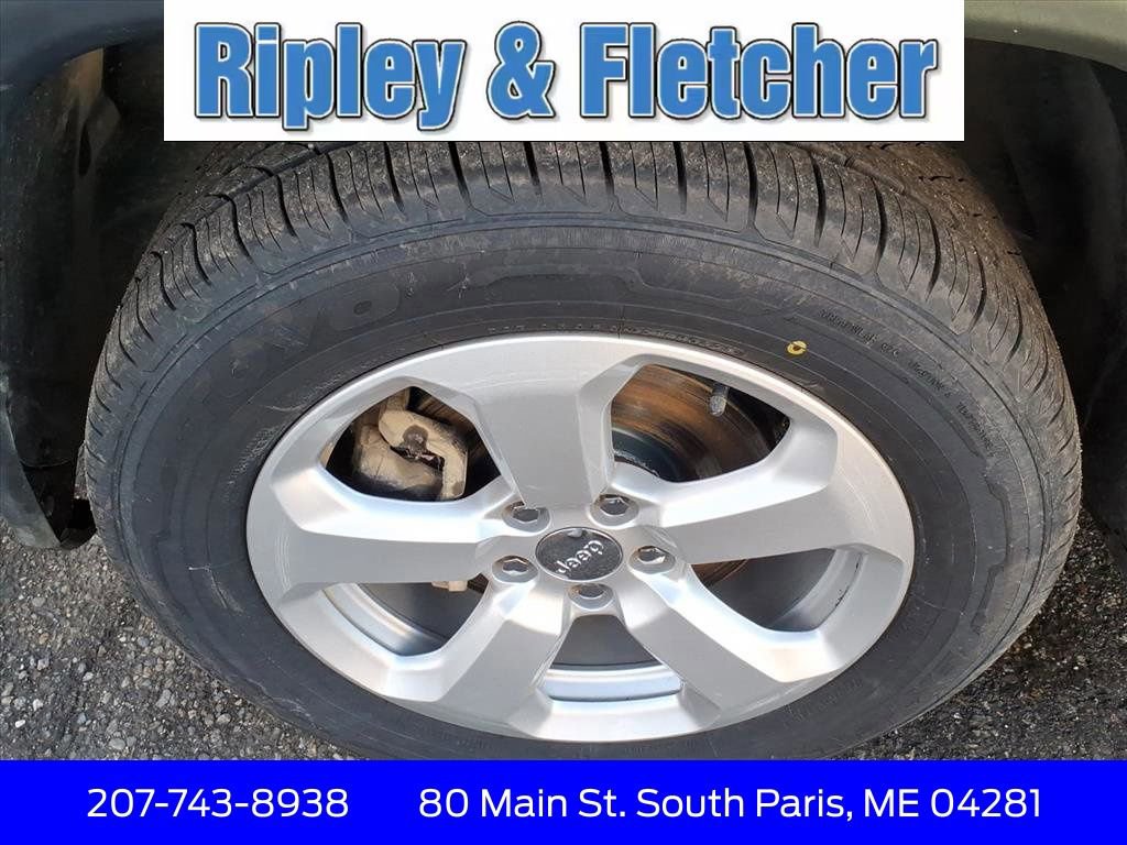 Used 2019 Jeep Compass Latitude w/ Popular Equipment Group image 9