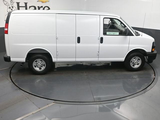 New 2026 Chevrolet Express 2500 w/ Driver Convenience Package RWD image 17