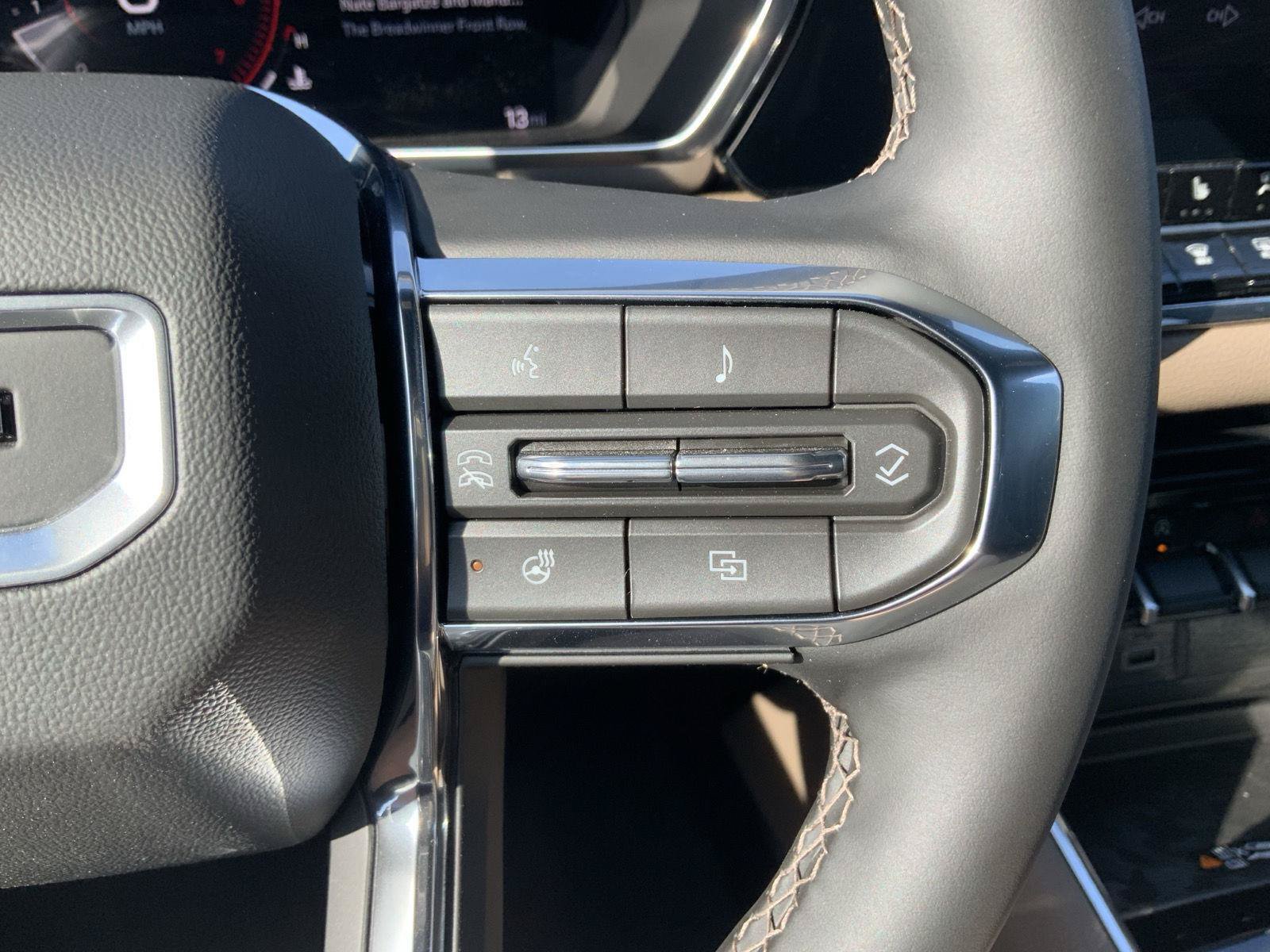 New 2026 GMC Canyon Denali AWD/4WD image 32
