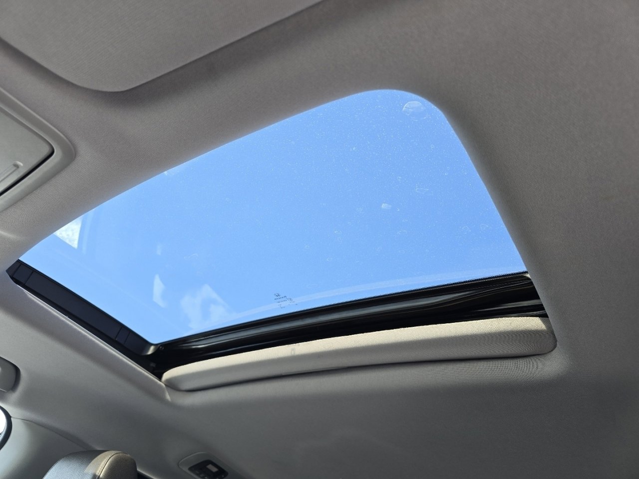 Certified 2023 Honda Odyssey EX-L image 4