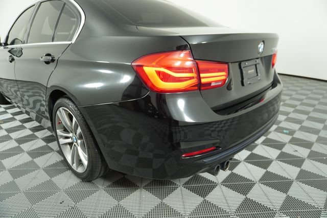 Used 2018 BMW 330i Sedan RWD image 12
