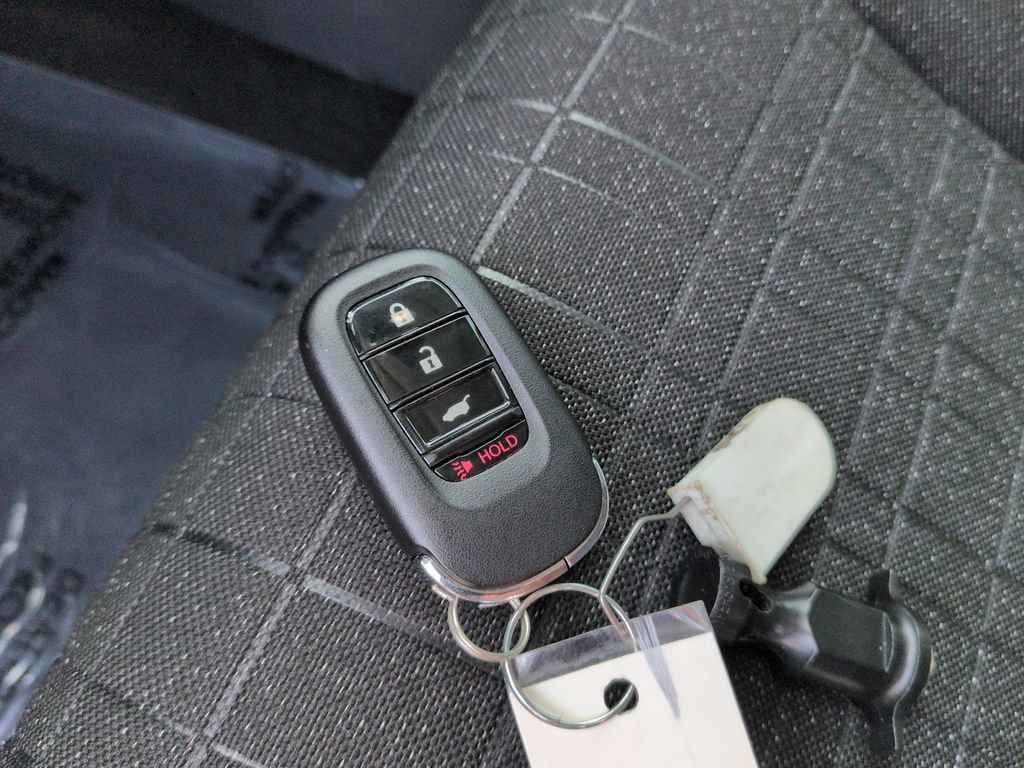 Used 2024 Honda HR-V LX image 32