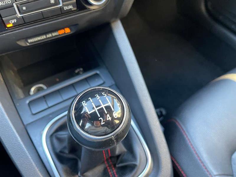 Used 2012 Volkswagen Jetta GLI Autobahn image 22