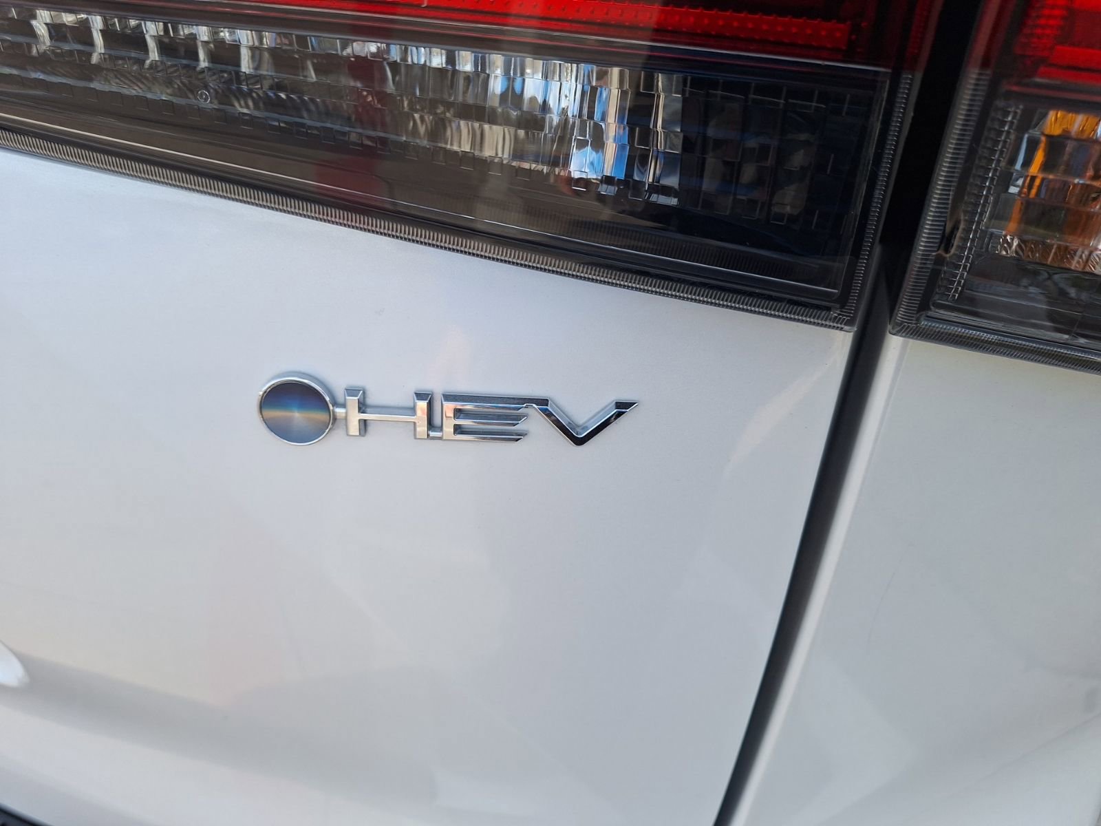 Used 2025 Toyota Highlander XLE image 12