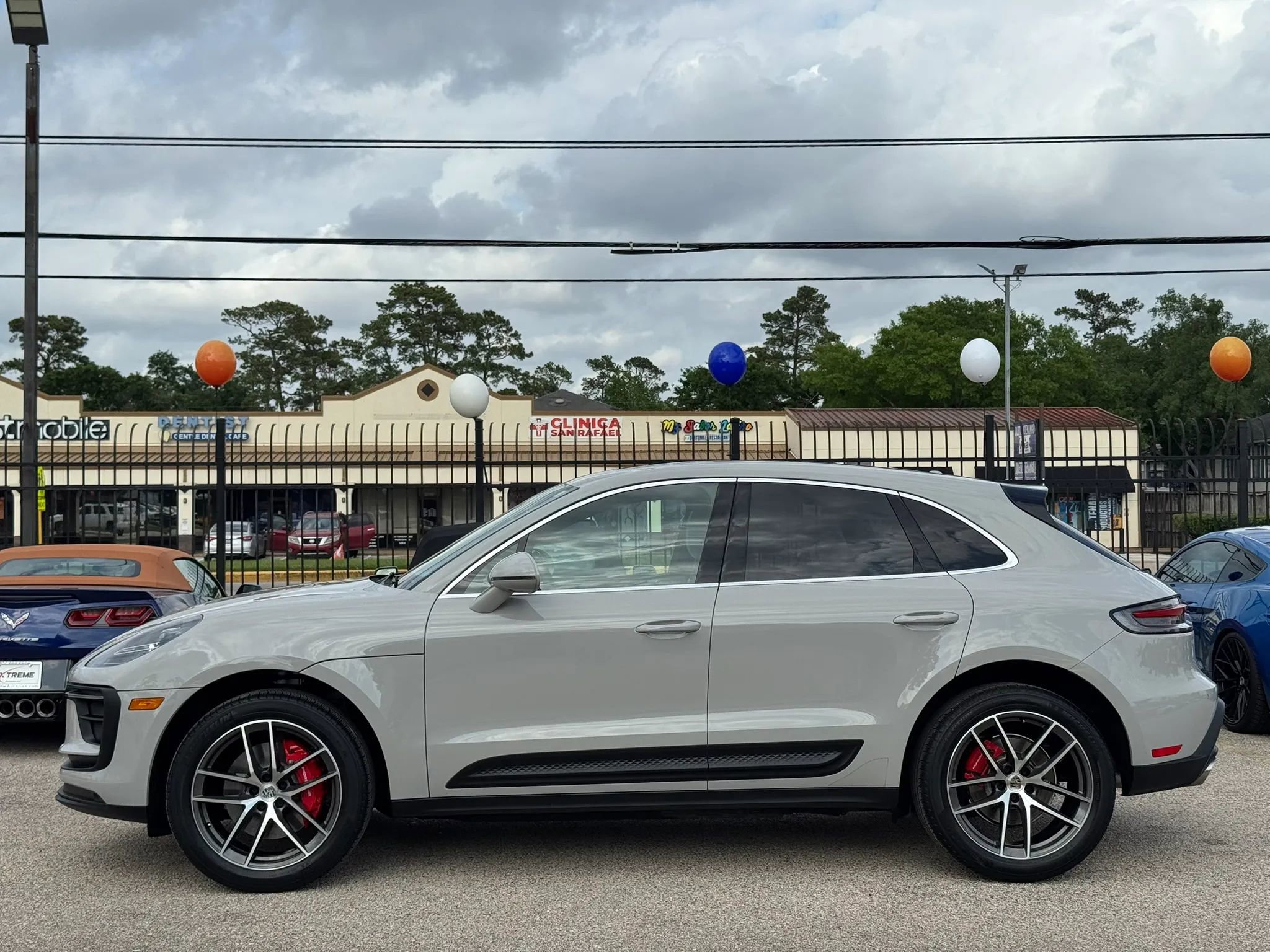 Used 2022 Porsche Macan S w/ Premium Package Plus AWD/4WD image 10