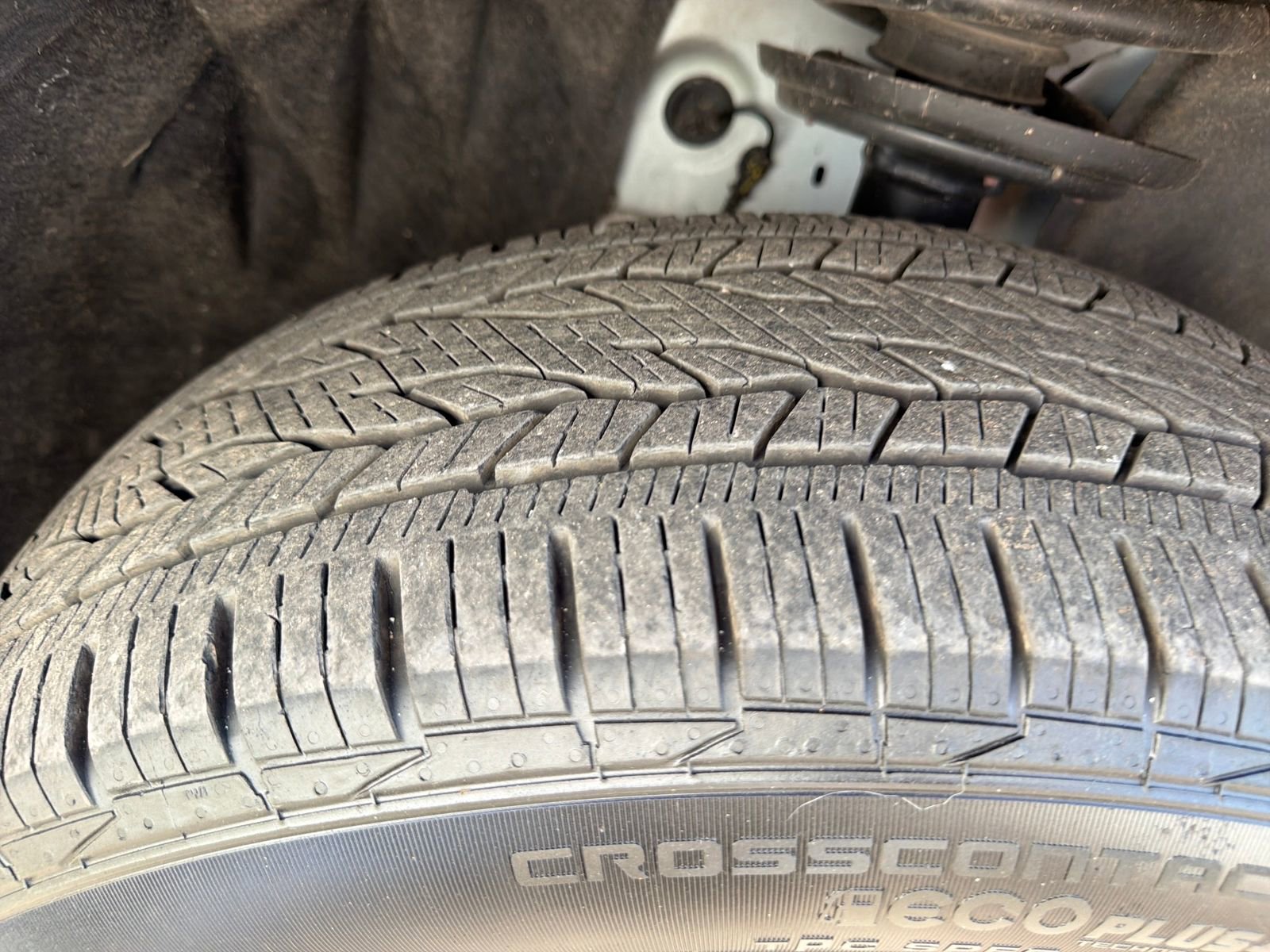 Used 2025 Buick Enclave Sport Touring image 12