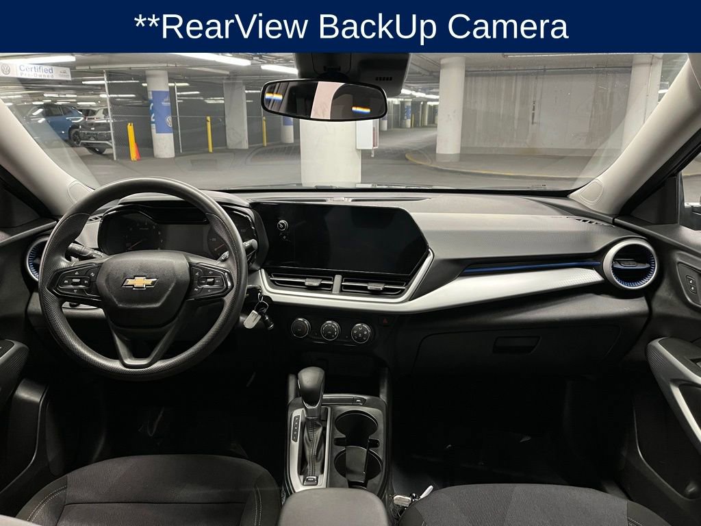Used 2024 Chevrolet Trax LS w/ LS Convenience Package image 7