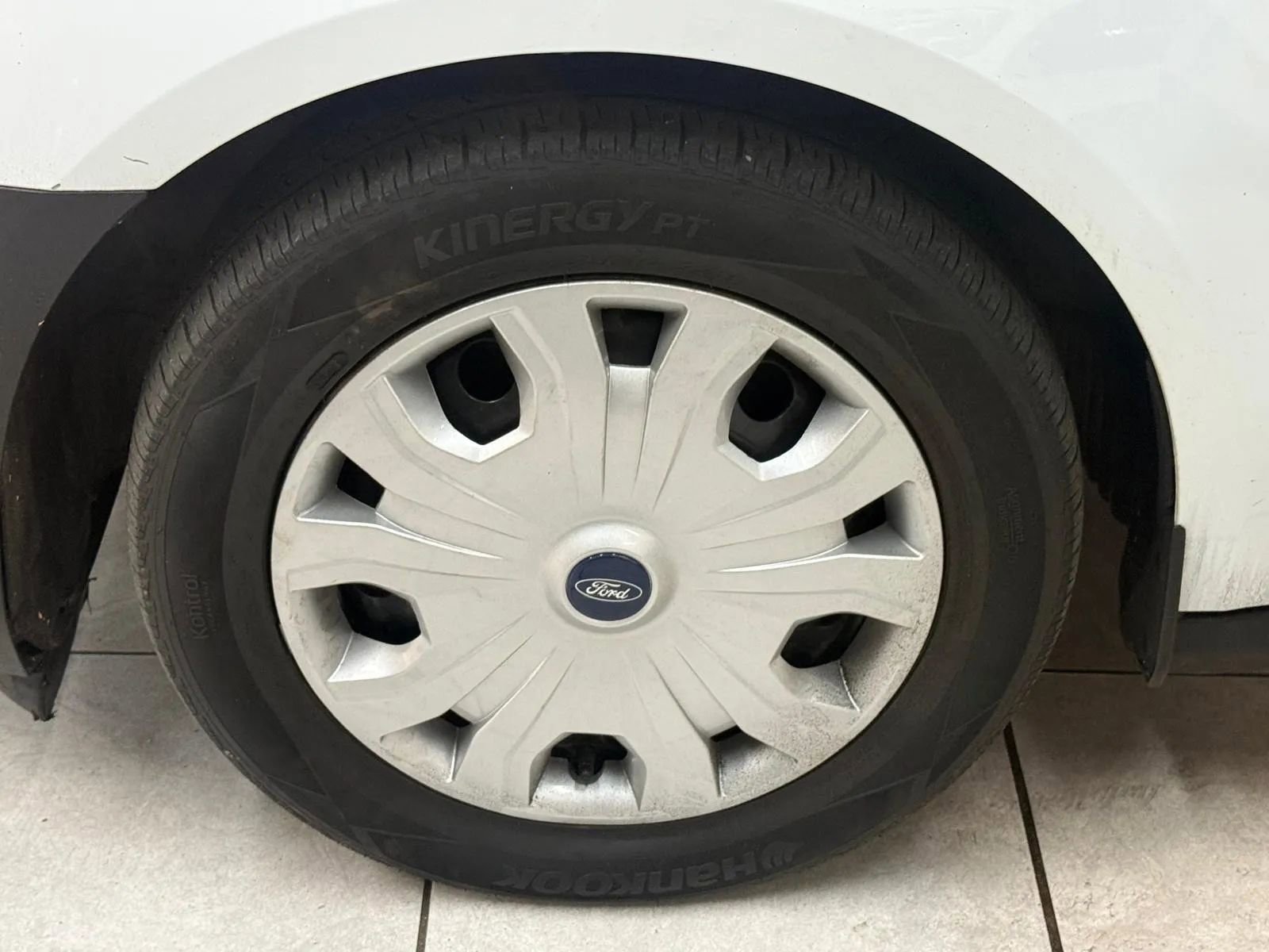 Used 2020 Ford Transit Connect XL image 34