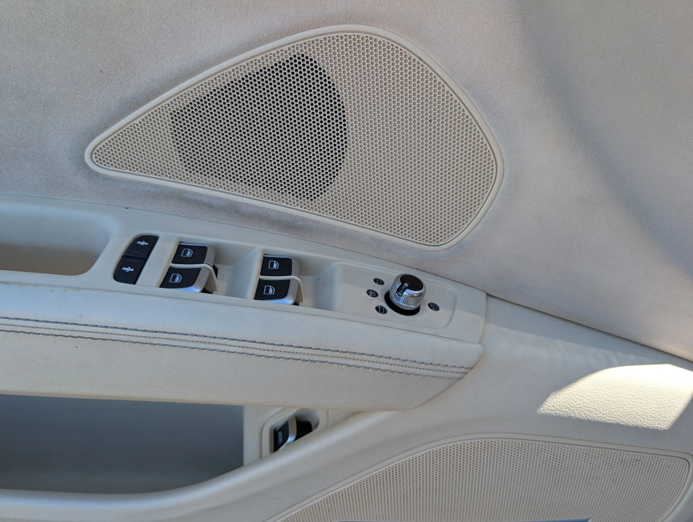 Used 2014 Audi A8 L TDI image 28