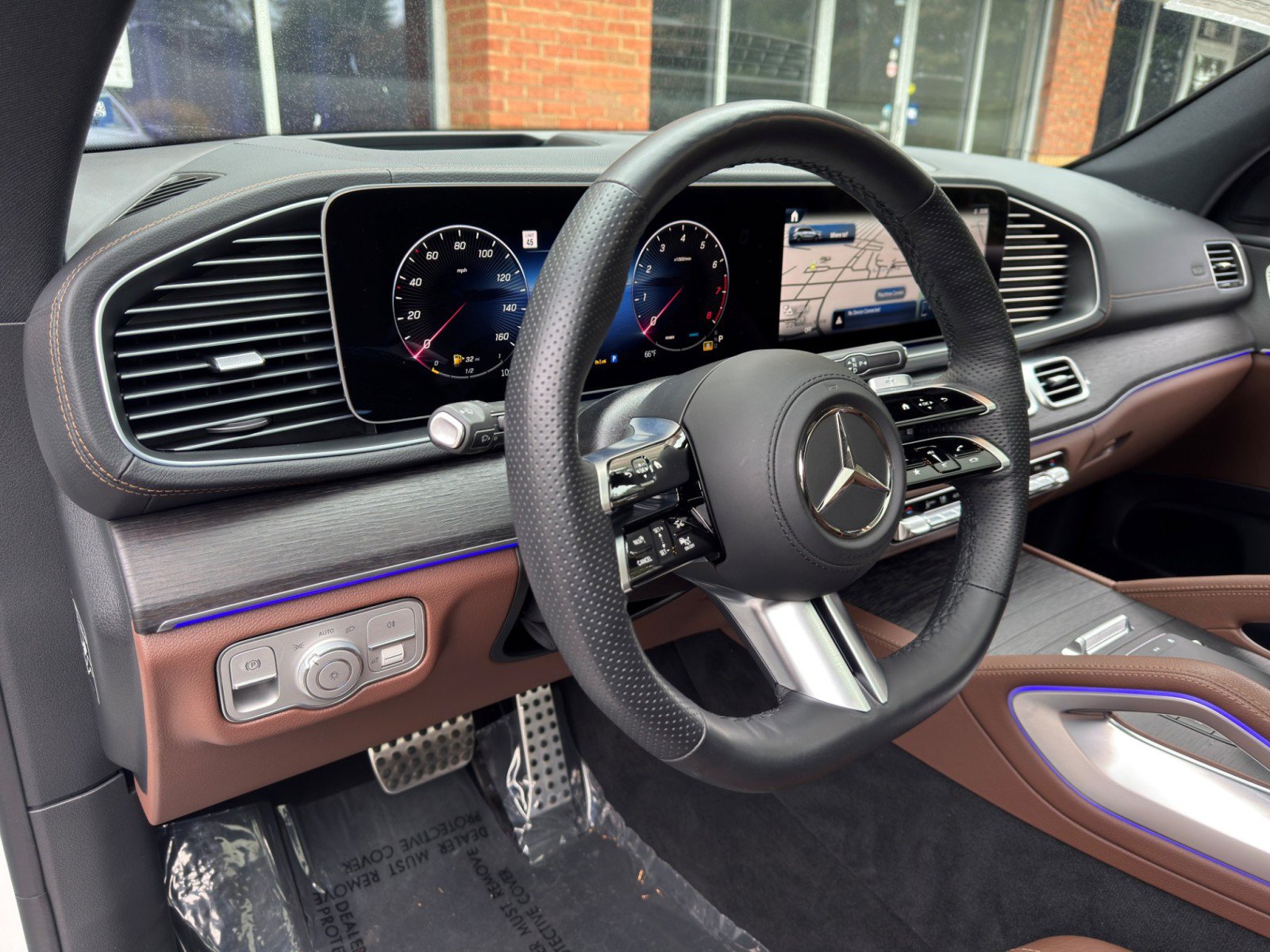 Used 2026 Mercedes-Benz GLS 580 4MATIC w/ Night Package image 14