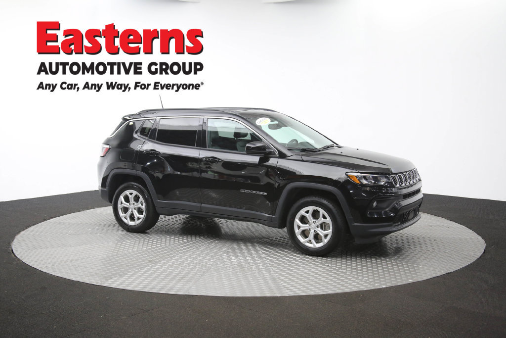 Used 2024 Jeep Compass Latitude AWD/4WD image 49