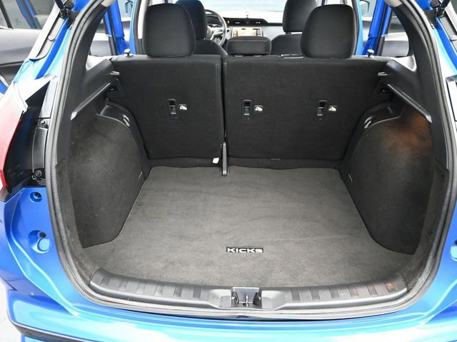 Used 2022 Nissan Kicks S image 16
