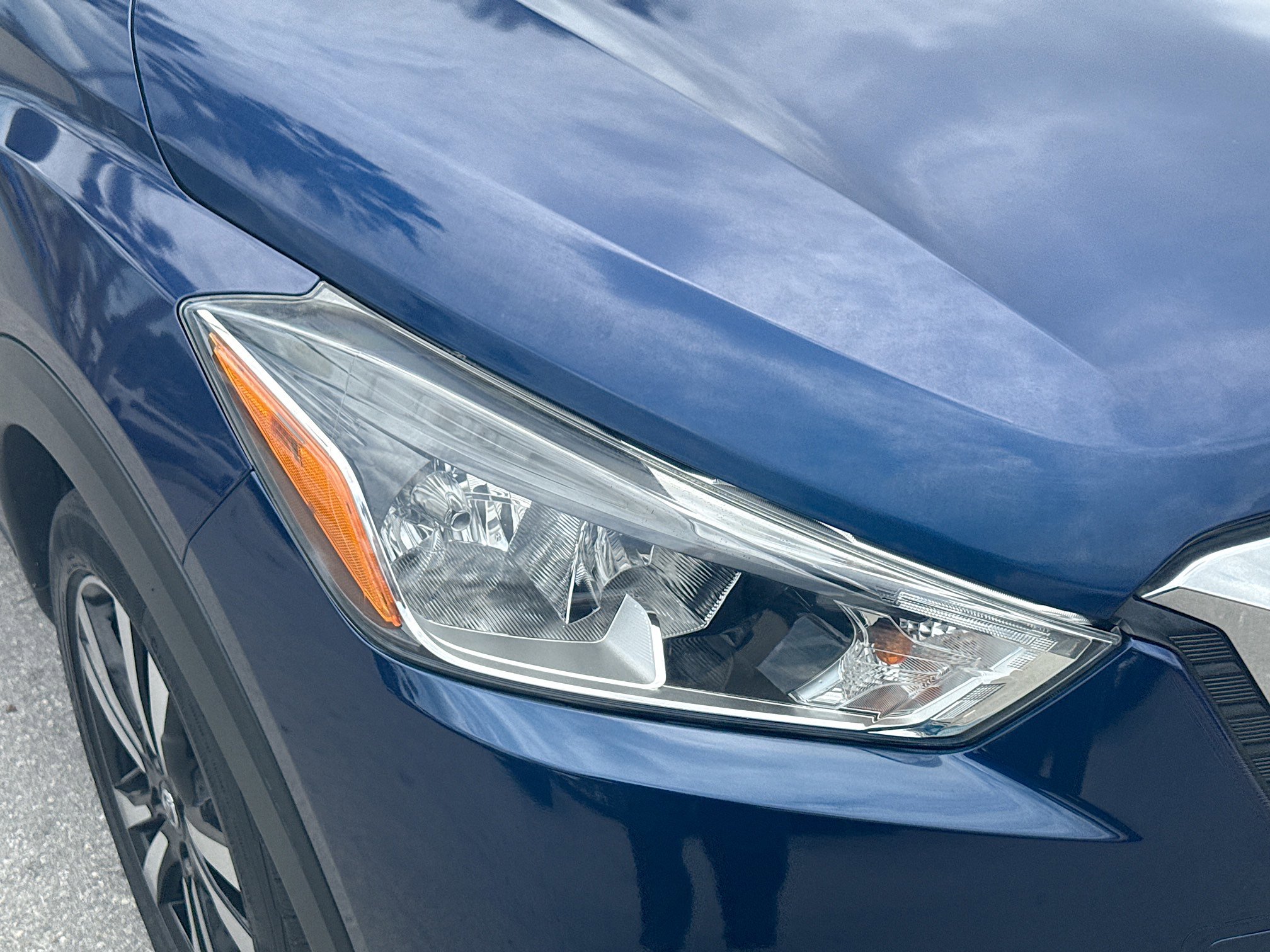 Used 2019 Nissan Kicks SR FWD image 33