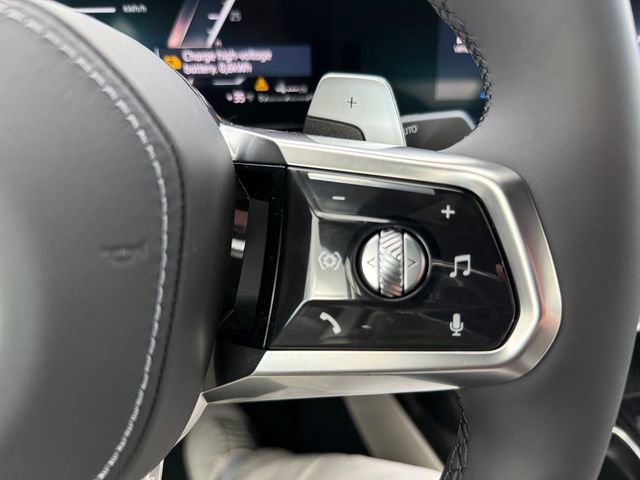 New 2026 BMW 750e xDrive w/ Executive Package AWD/4WD image 29