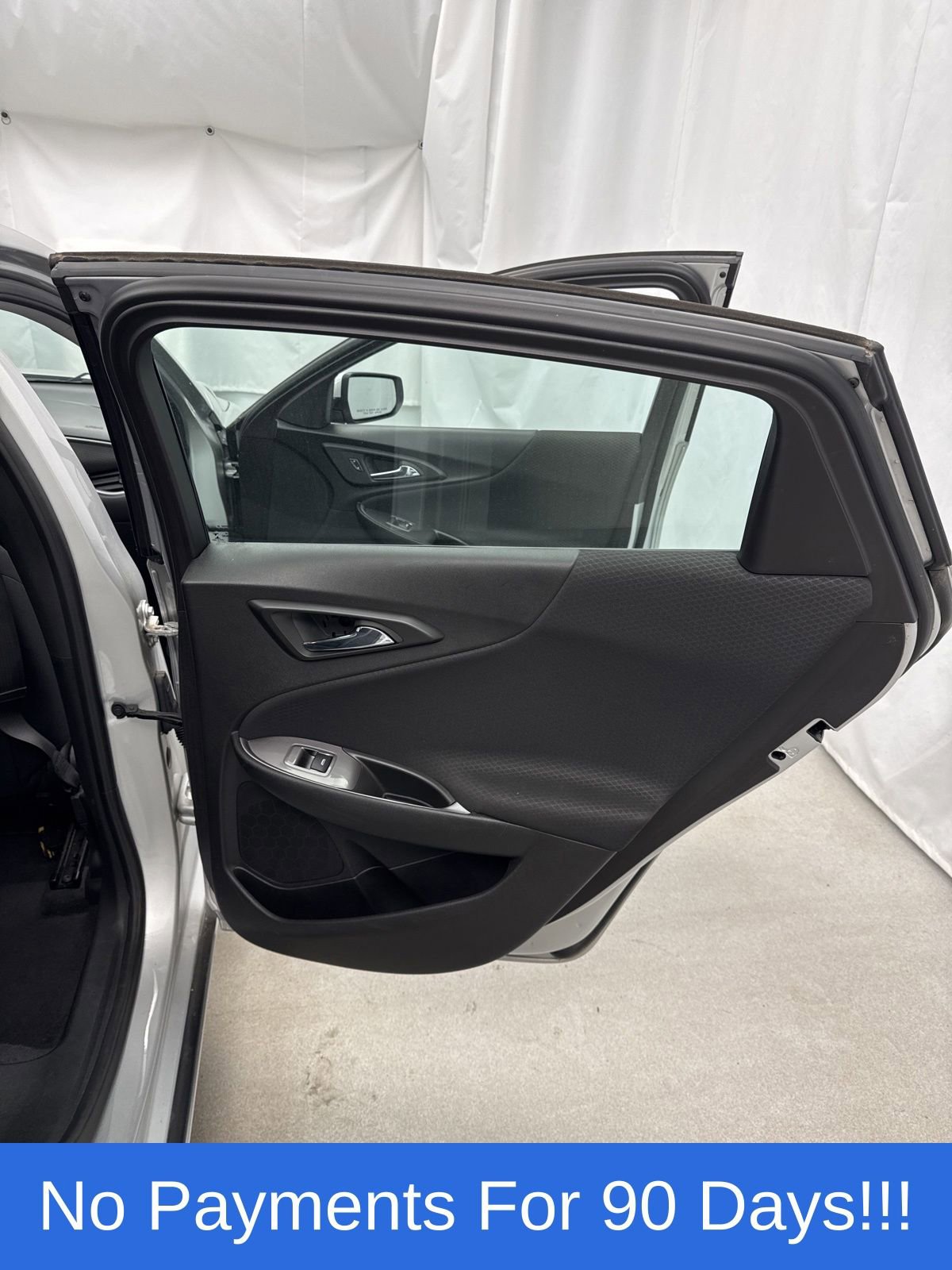 Used 2022 Chevrolet Malibu LT FWD image 38