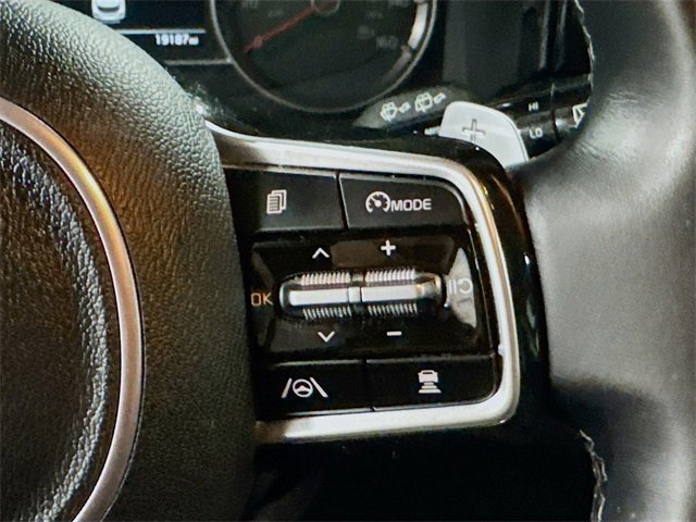 Used 2023 Kia Sorento EX image 17