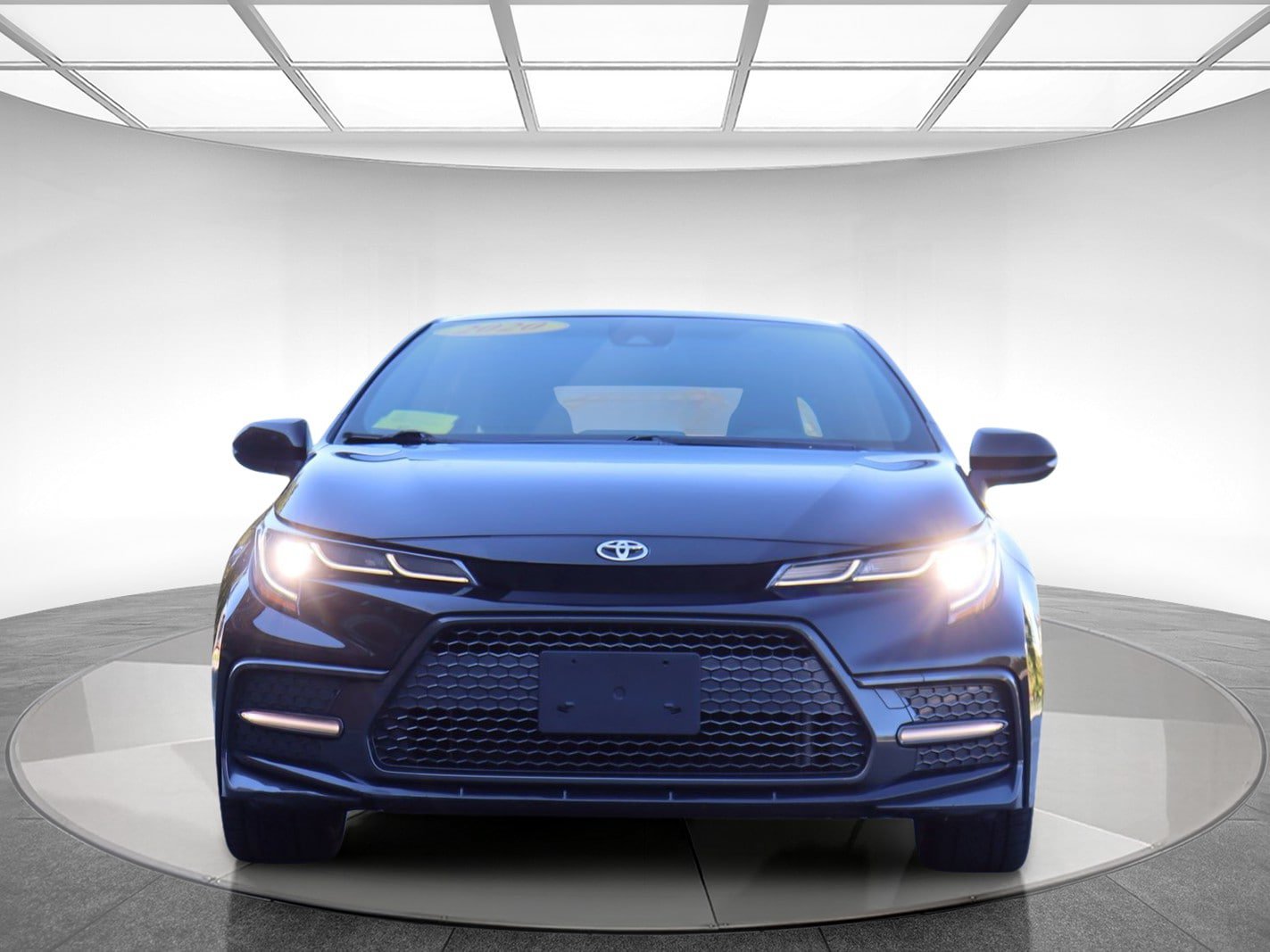 Used 2020 Toyota Corolla SE w/ SE Premium Package FWD image 2