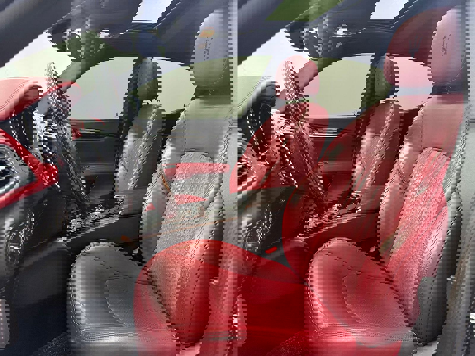 Used 2018 Maserati Ghibli S GranLusso image 34