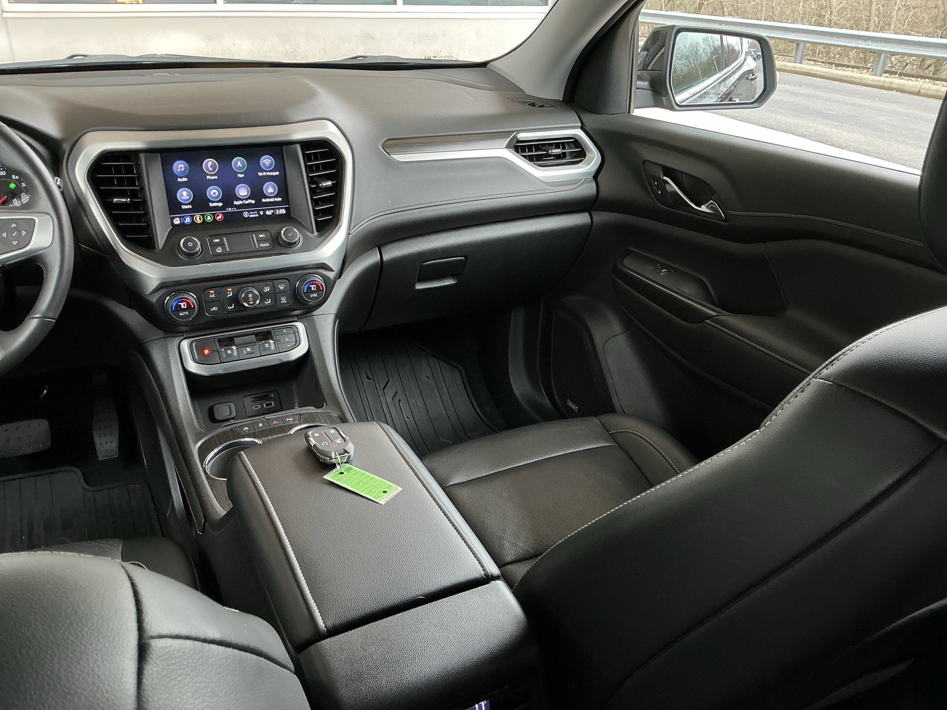 Used 2022 GMC Acadia SLT w/ Preferred Package image 16