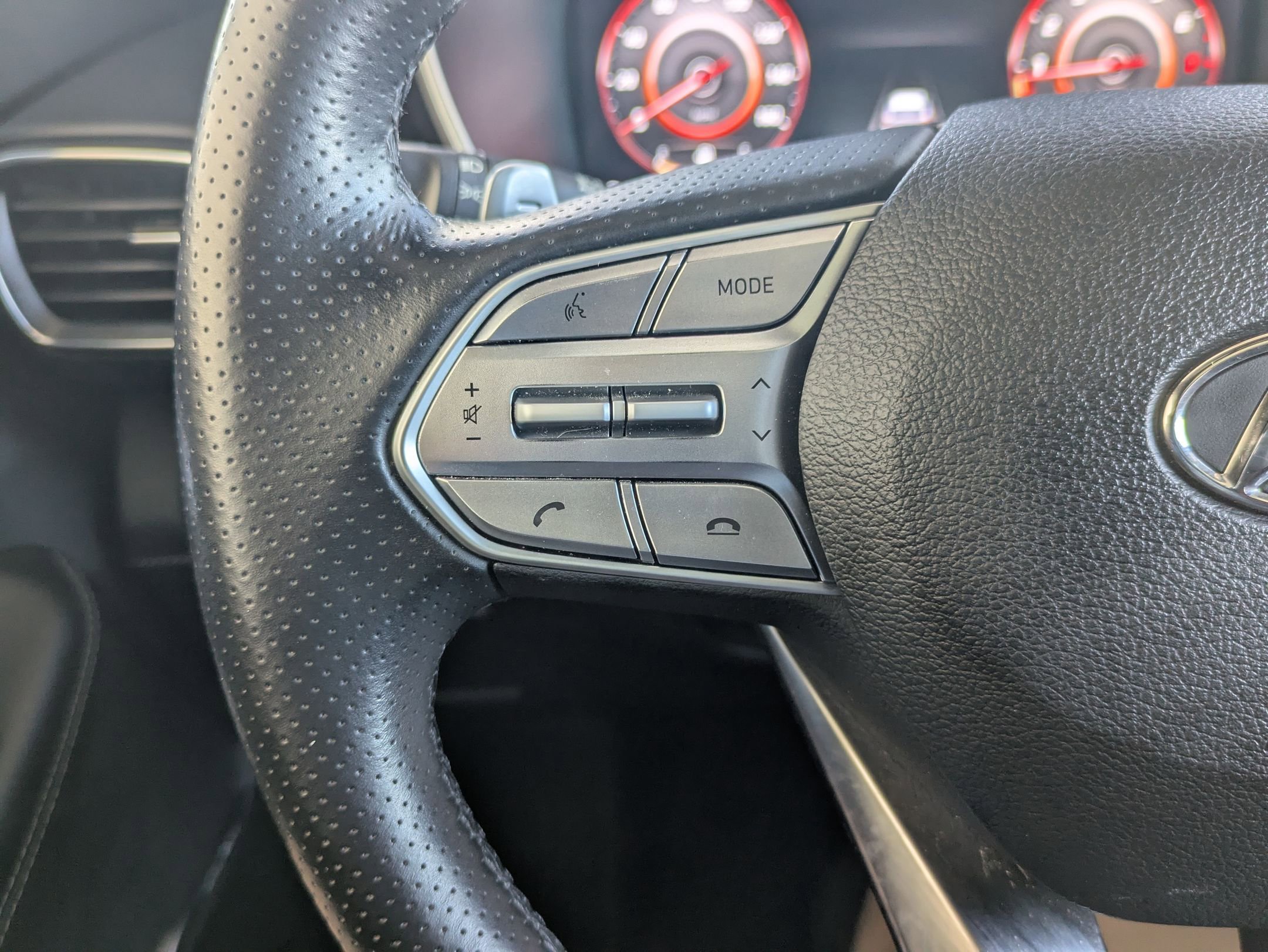 Certified 2023 Hyundai Santa Fe Calligraphy image 25