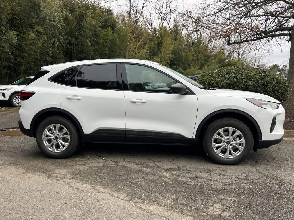 New 2026 Ford Escape Active w/ Cold Weather Package AWD/4WD image 3