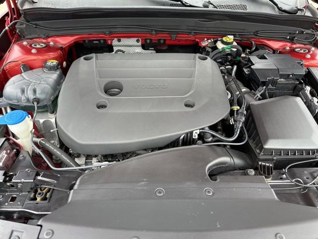 Certified 2023 Volvo XC40 B5 Plus w/ Climate Package image 34