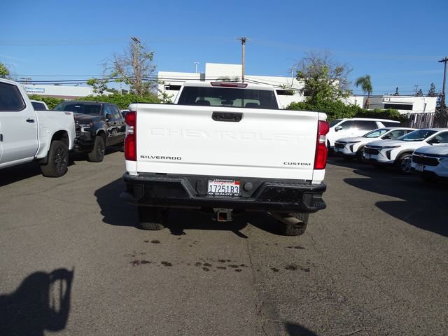 Used 2020 Chevrolet Silverado 2500 Custom w/ Custom Value Package AWD/4WD image 4