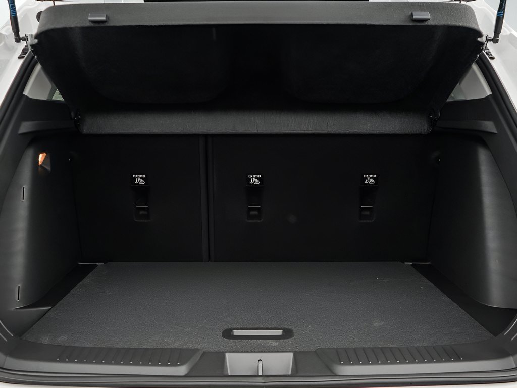 New 2026 Chevrolet Trax LT w/ LT Convenience Package FWD image 8