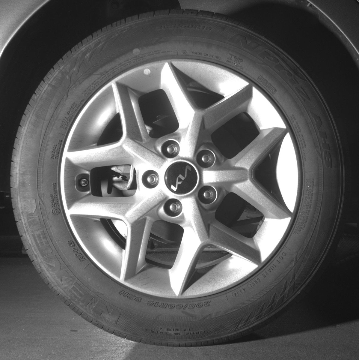 Used 2025 Kia Soul LX w/ LX Technology Package FWD image 15