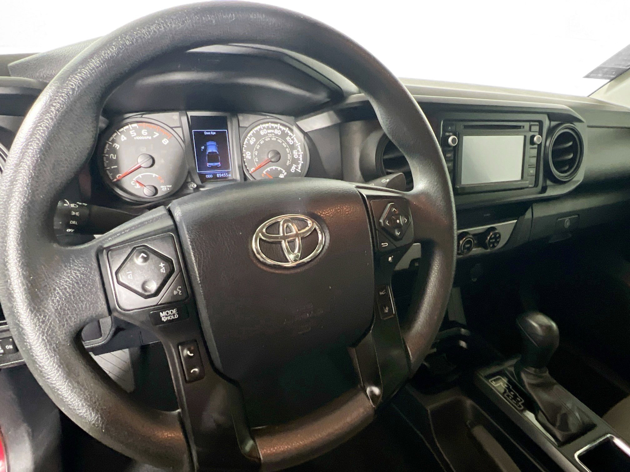 Used 2018 Toyota Tacoma SR RWD image 17