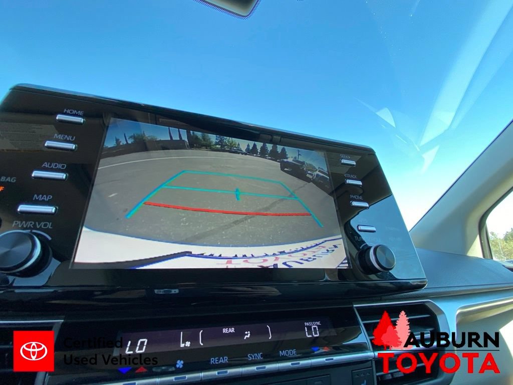 Certified 2023 Toyota Sienna XLE FWD image 47