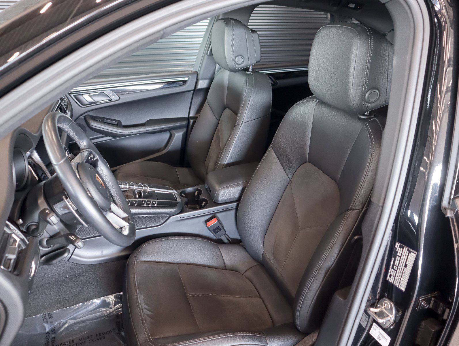 Used 2020 Porsche Macan image 5