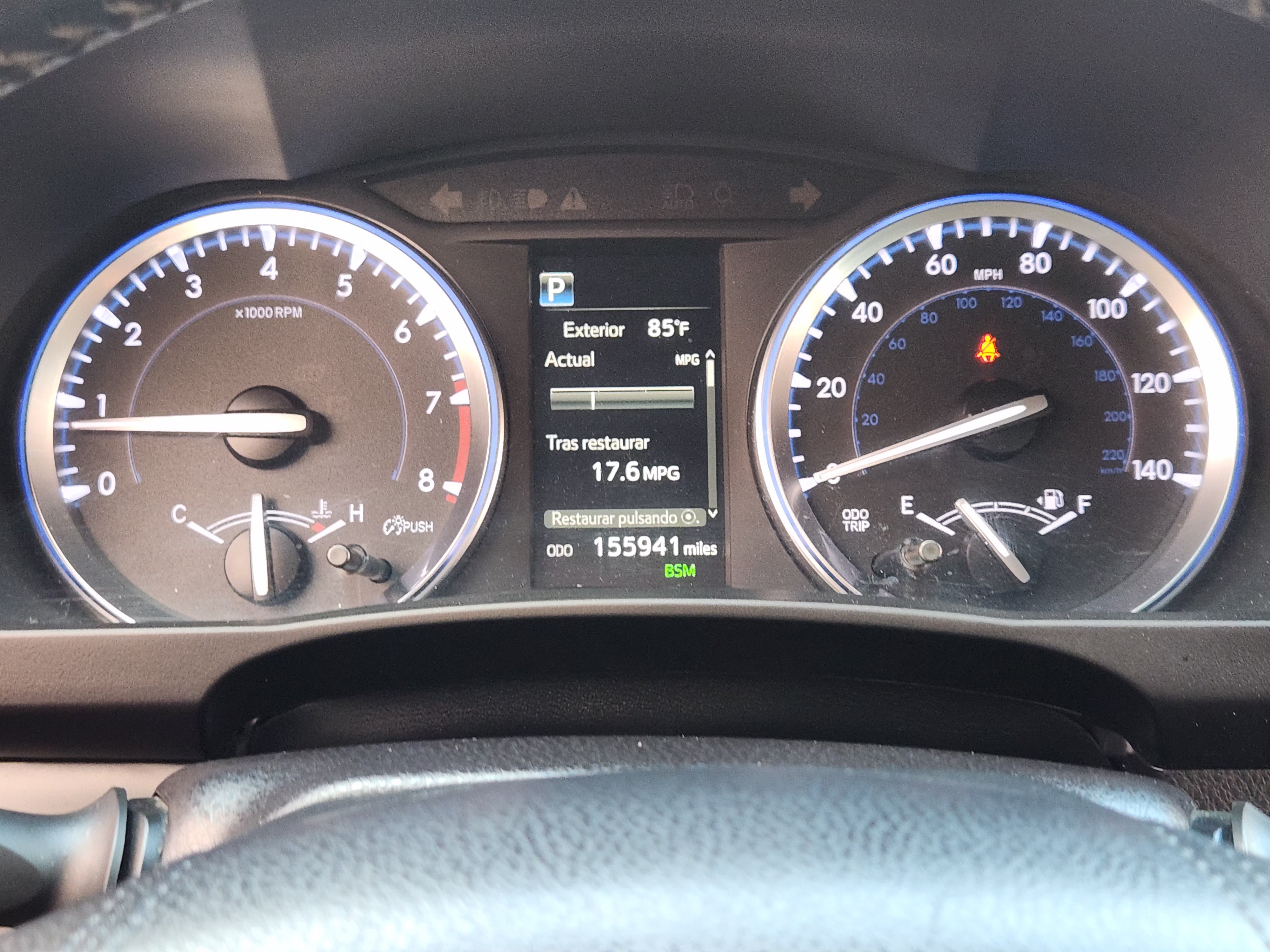 Used 2017 Toyota Highlander XLE FWD image 17