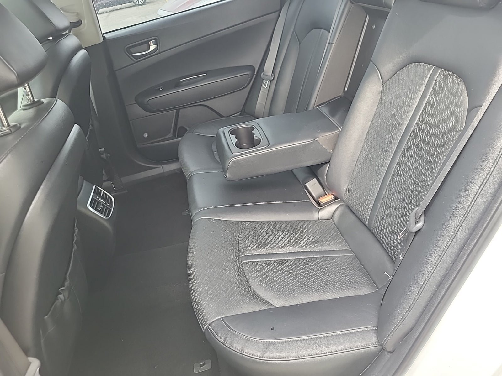 Used 2020 Kia Optima Premium FWD image 15