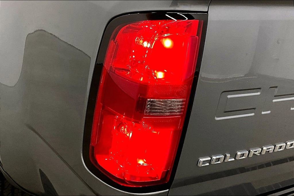 Used 2022 Chevrolet Colorado LT AWD/4WD image 24